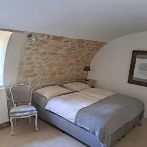 Kom je met 2 stellen, dan maken we het bed voor 2 personen op.
